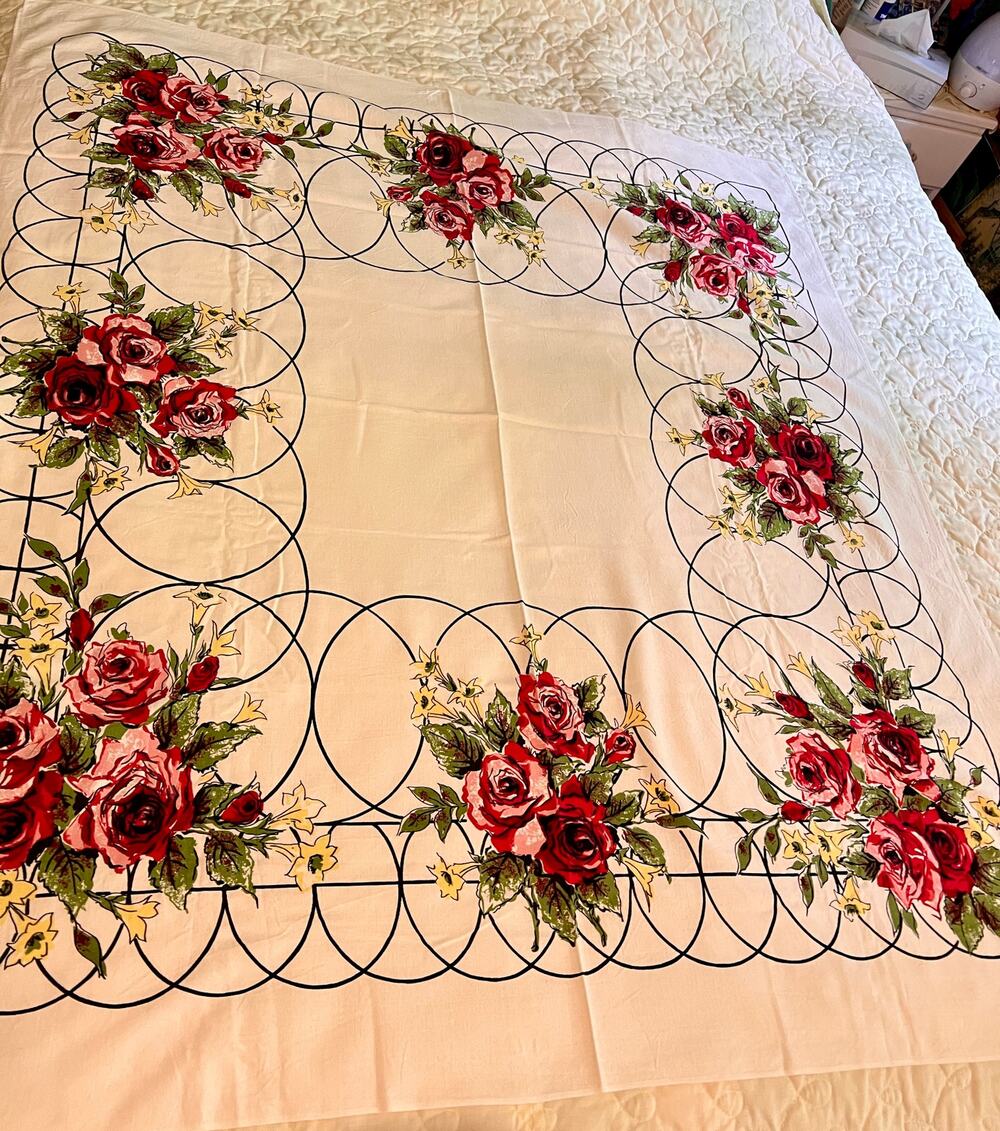 Vintage 50s tablecloth cotton floral rose design 47x50 French country farmhouse